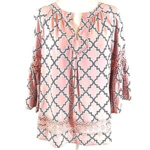 Crown & Ivy size S pink black & white BOHO bell sleeve peasant blouse w crochet
